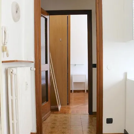 Via Olona - Cozy Apartament Milan